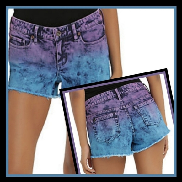 Hot Topic Denim - SOLD IN 7
